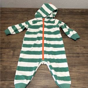 Carter’s Hooded Fleece Zipper Sleeper 6 Months